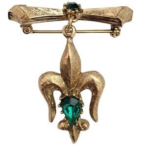 Gold Tone Fleur De Lis Green Rhinestone Dangle Bar Pin Brooch E180